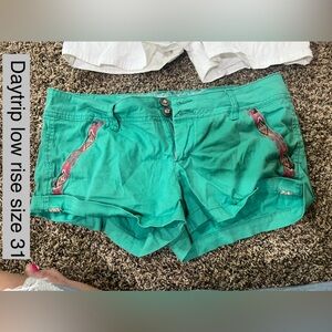 Daytrip Green Cargo Shorts with Rolled Hems